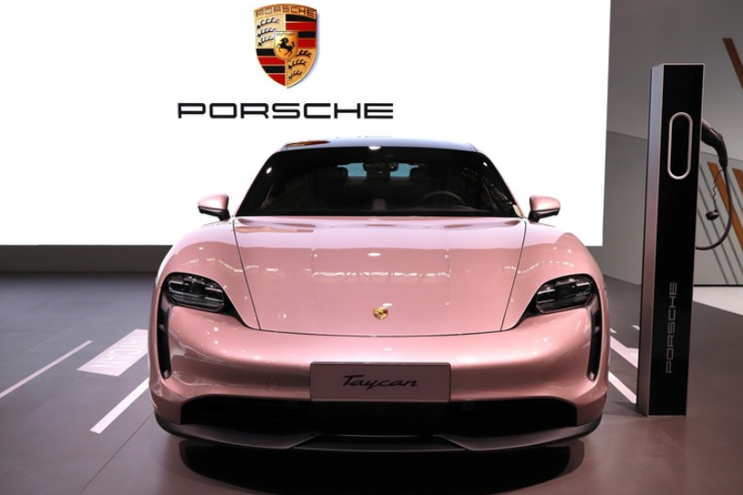 保時捷Taycan貼納爾PPF隱形車衣，小姐姐的最愛